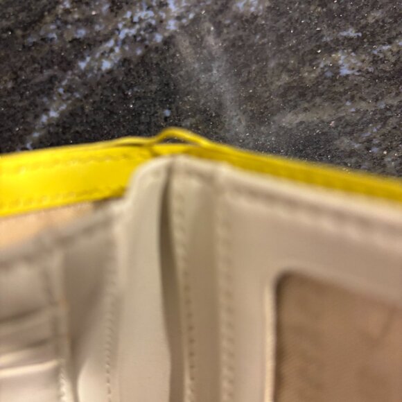 Kate Spade yellow patent Wallet * see pics - Picture 4 of 4